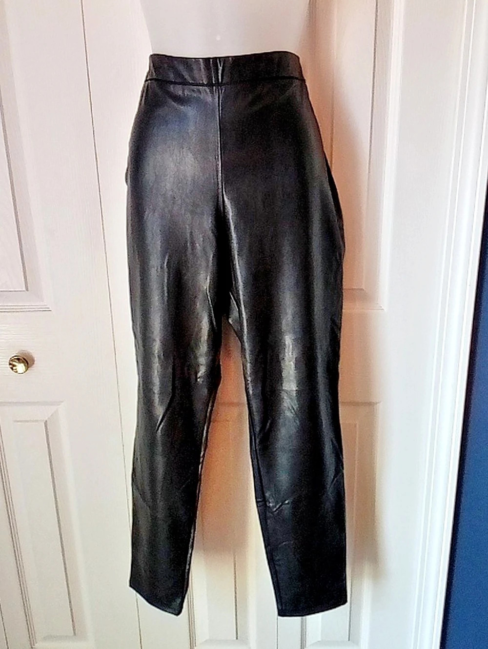 Express Black Vegan Leather Straight Leg Pants Size XL Like New